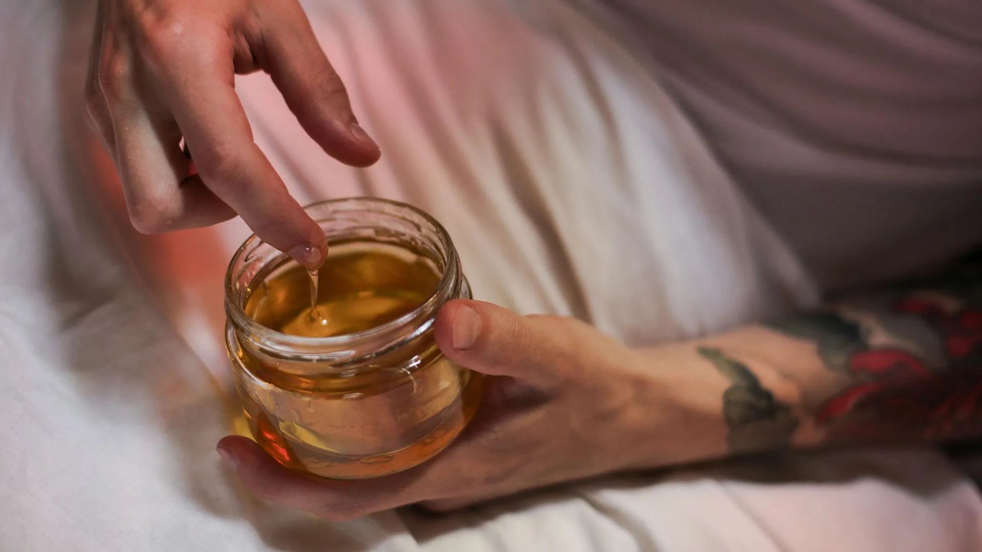 Guide: allt du behöver veta om glidmedel - Lustly