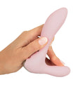 Hand håller i en Beau Coeur Cerya Mini Rabbitvibrator
