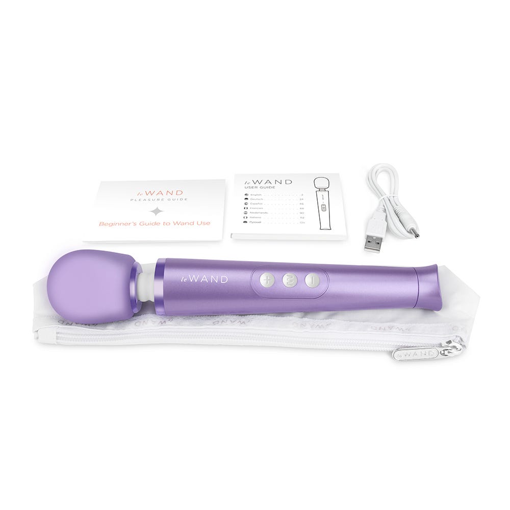 Le Wand - Petite Rechargeable Vibrating Massager - Lustly