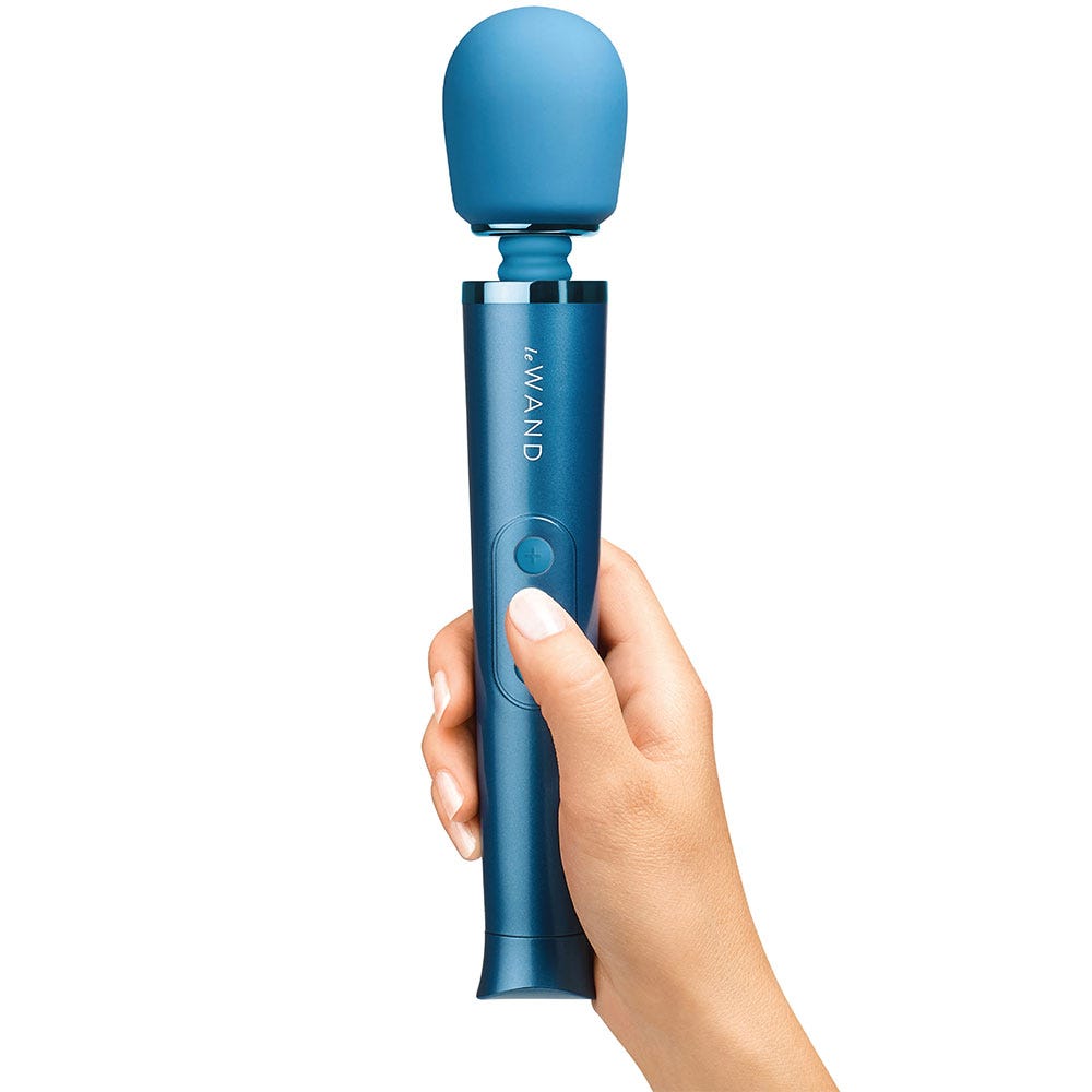 Le Wand - Petite Rechargeable Vibrating Massager Blue - Lustly