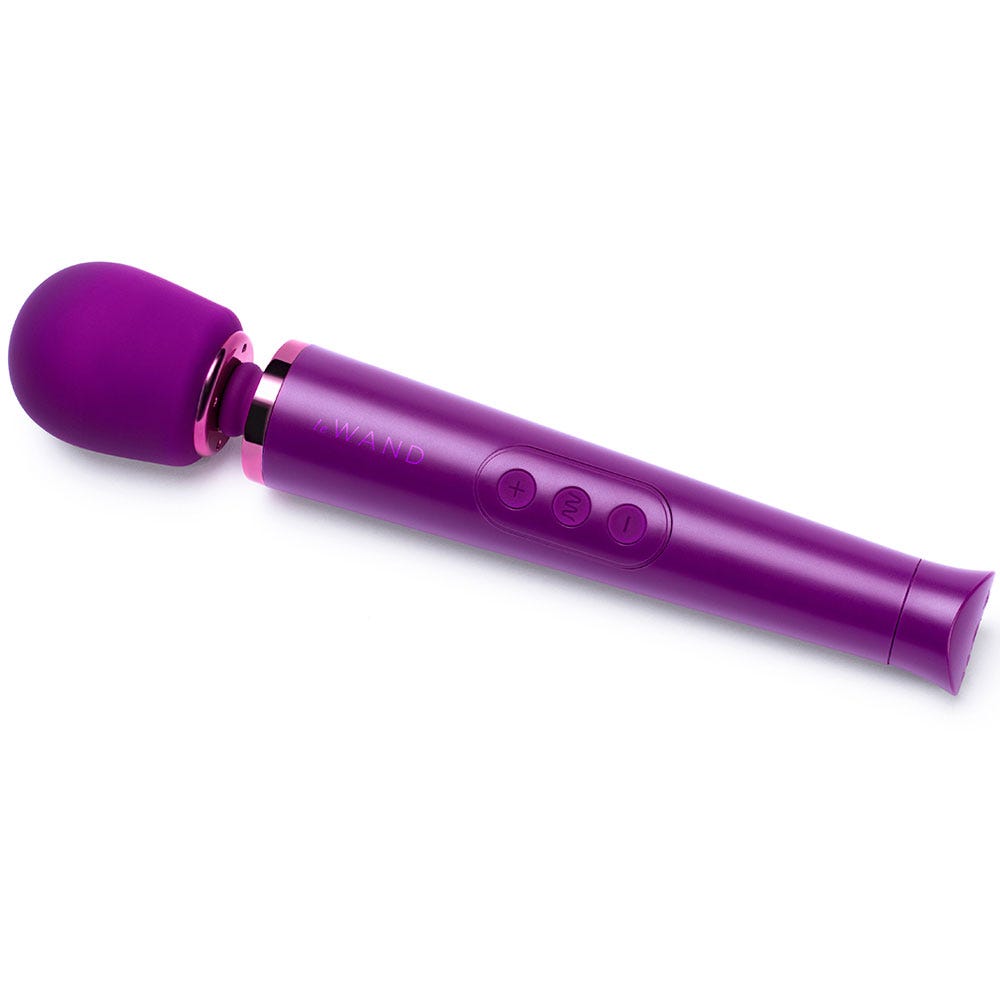Le Wand - Petite Rechargeable Vibrating Massager Cherry - Lustly