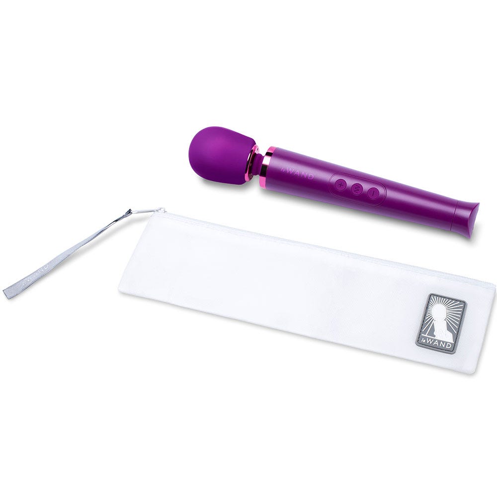 Le Wand - Petite Rechargeable Vibrating Massager Cherry - Lustly