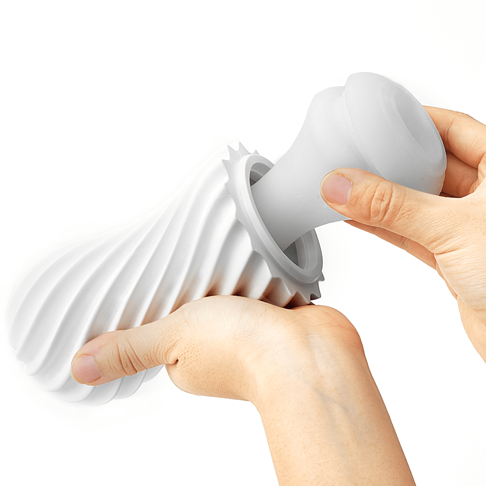 Tenga Flex Masturbation Sleeve Silky White - Lustly
