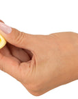 Cuties analplugg i gult – 6,5 cm med sammetslen yta
