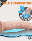 Förklarande bild över hur Dr. Skin Realistic Dildo Flesh 21 cm Självsmörjande fungerar