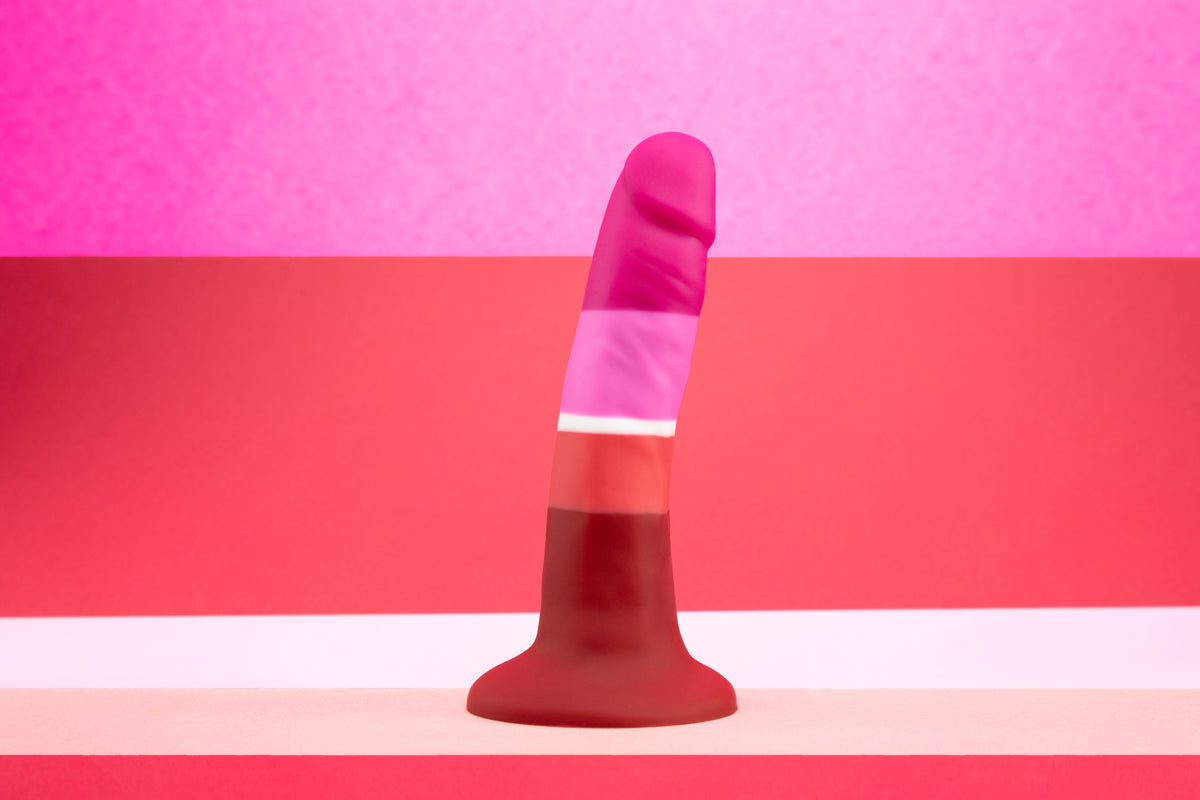 Avant Pride P3 Beauty med stark sugkopp, strap-on-kompatibel