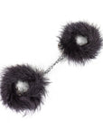 Svarta Secret Play Fuzzy Handcuffs med fjädrar och kromad kedja