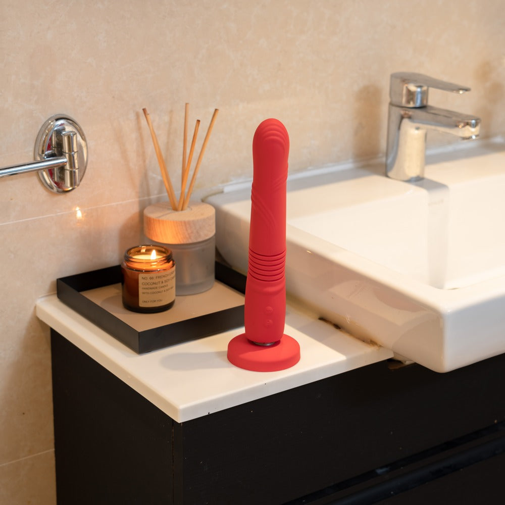 Lovense Gravity uppladdningsbar stötdildo med USB