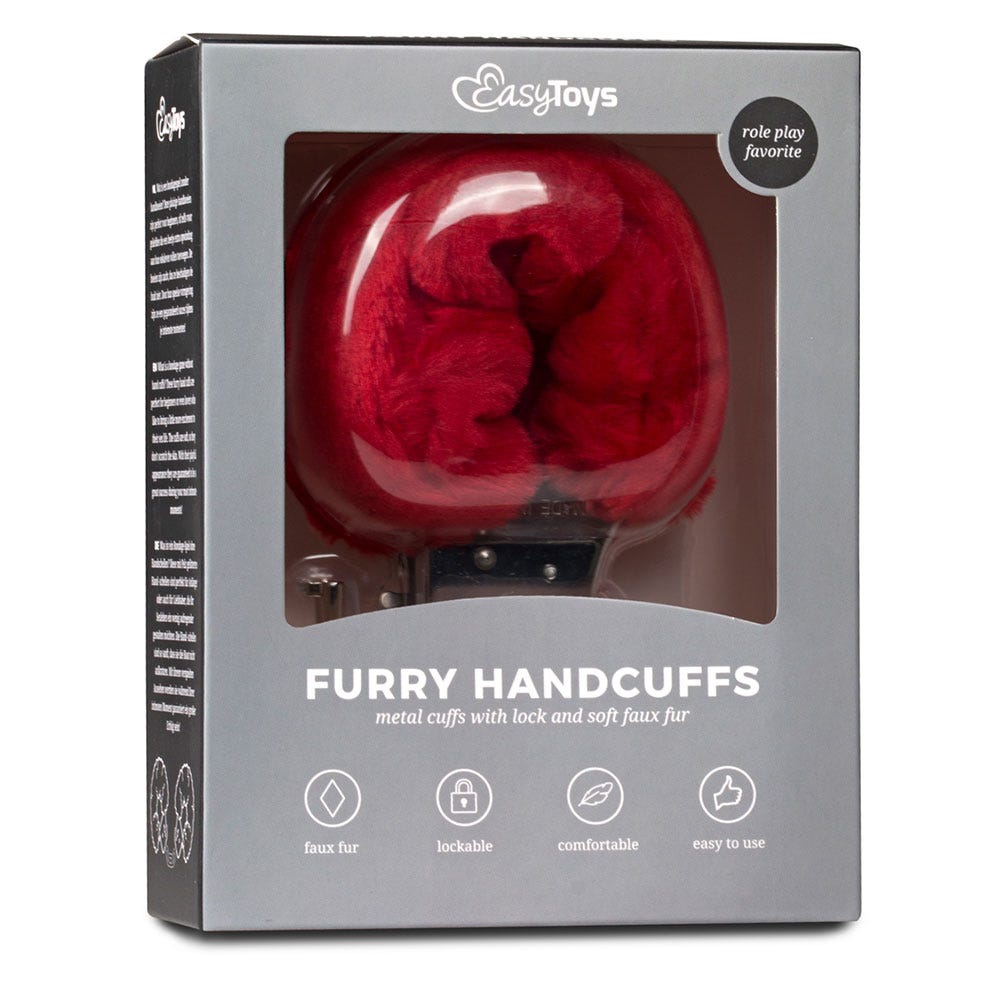 Furry Handcuffs Red i grå förpackning. 