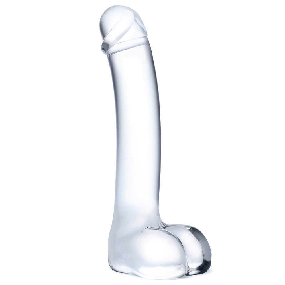 Gläs Realistic Curved G-Spot Dildo ståendes mot vit bakgrund.