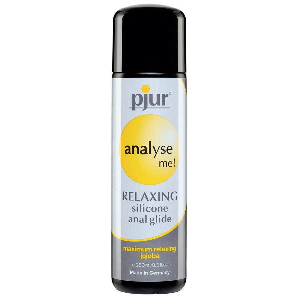 Pjur Analyse Me Relaxing Silicone Anal Glide 250 ml ståendes mot vit bakgrund.