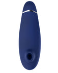 Womanizer Premium 2 Blueberry blå lufttrycksvibrator framifrån med munstycke