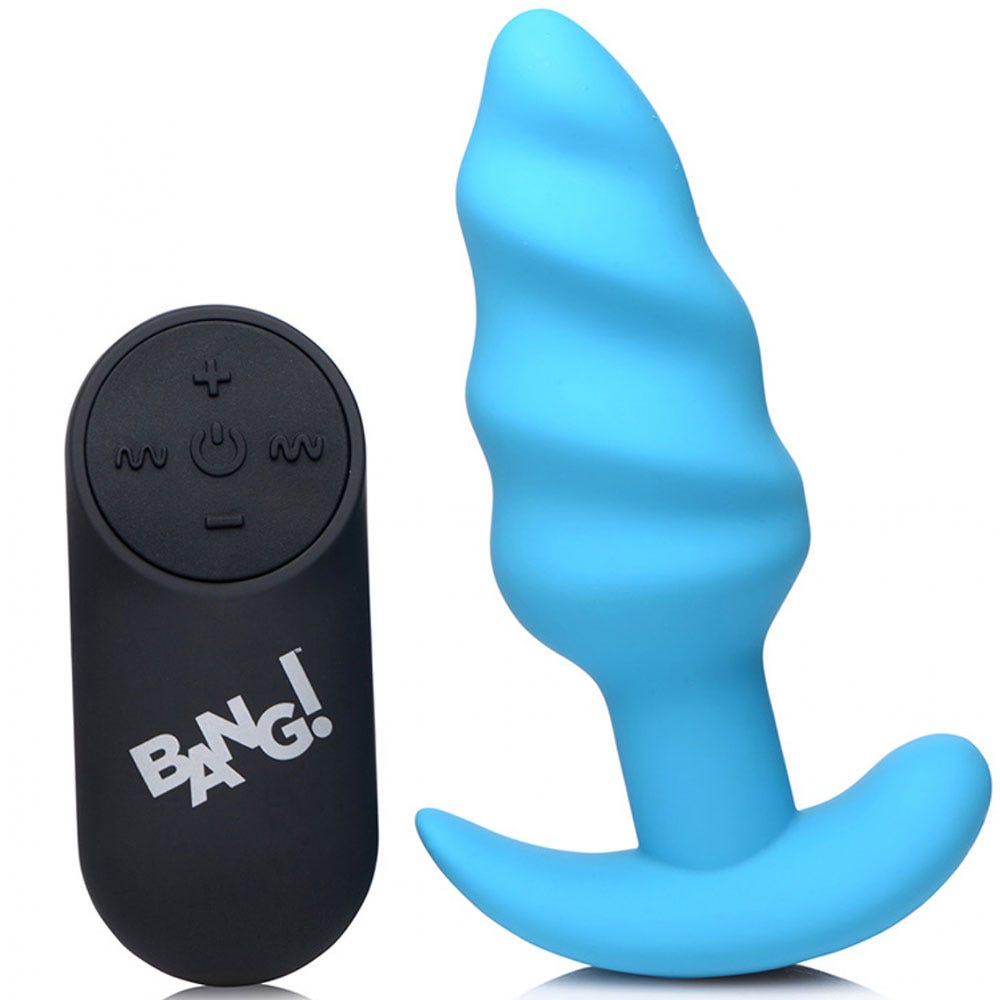 Bild på BANG! Vibrating Silicone Swirl Butt Plug och medföljande fjärrkontroll. Vit bakgrund.