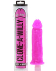 Clone-A-Willy Kit Hot Pink mot vit bakgrund.