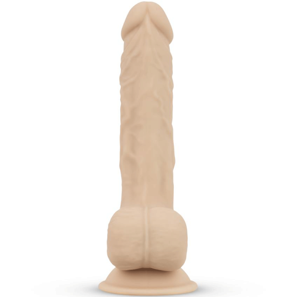 Deluxe Quentin Realistisk Dildo baksida mot vit bakgrund.