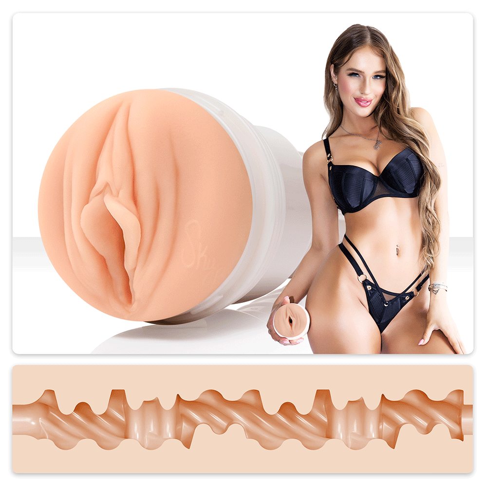 Fleshlight Girls Sky Bri Celestial mot vit bakgrund. Köp realistiska masturbatorer för män på lustly.se