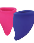 Fun Factory Fun Cup 2-pack Size A&B rosa och lila menskopp mot vit bakgrund.