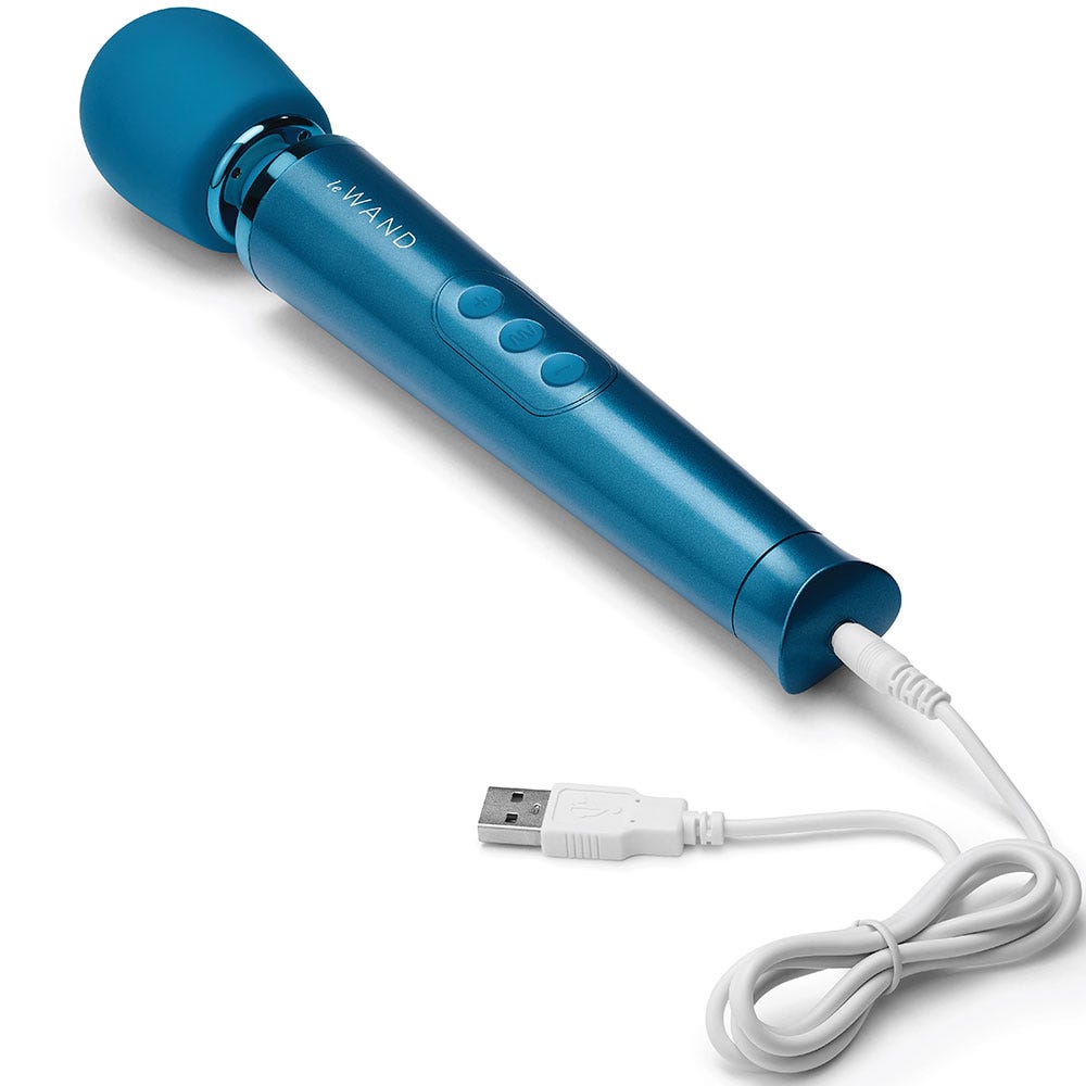 Le Wand - Petite Rechargeable Vibrating Massager Blue - Lustly