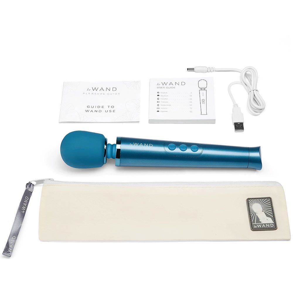 Le Wand - Petite Rechargeable Vibrating Massager Blue - Lustly