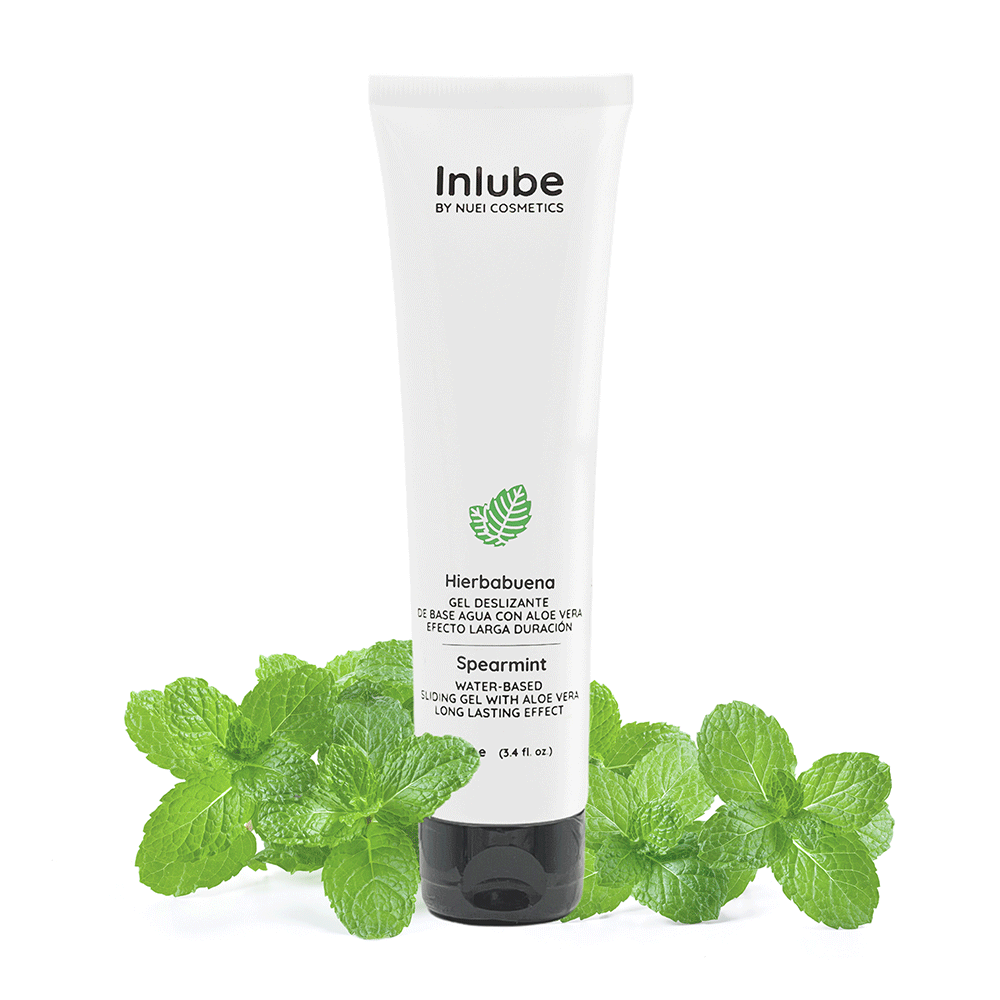 NUEI Vattenbaserat Smaksatt Glidmedel Spearmint 100ml – veganskt och återfuktande glidmedel med spearmintsmak.