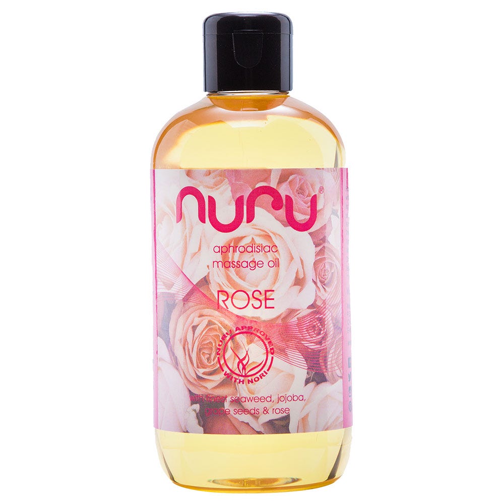 Nuru Massage Oil Rose mot vit bakgrund.