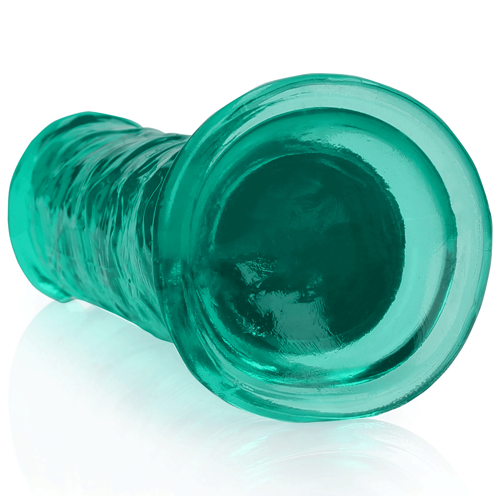 Undersidan av RealRock Dildo with Suction Cup Green 18cm. Stoppfoten och sugproppen i fokus.