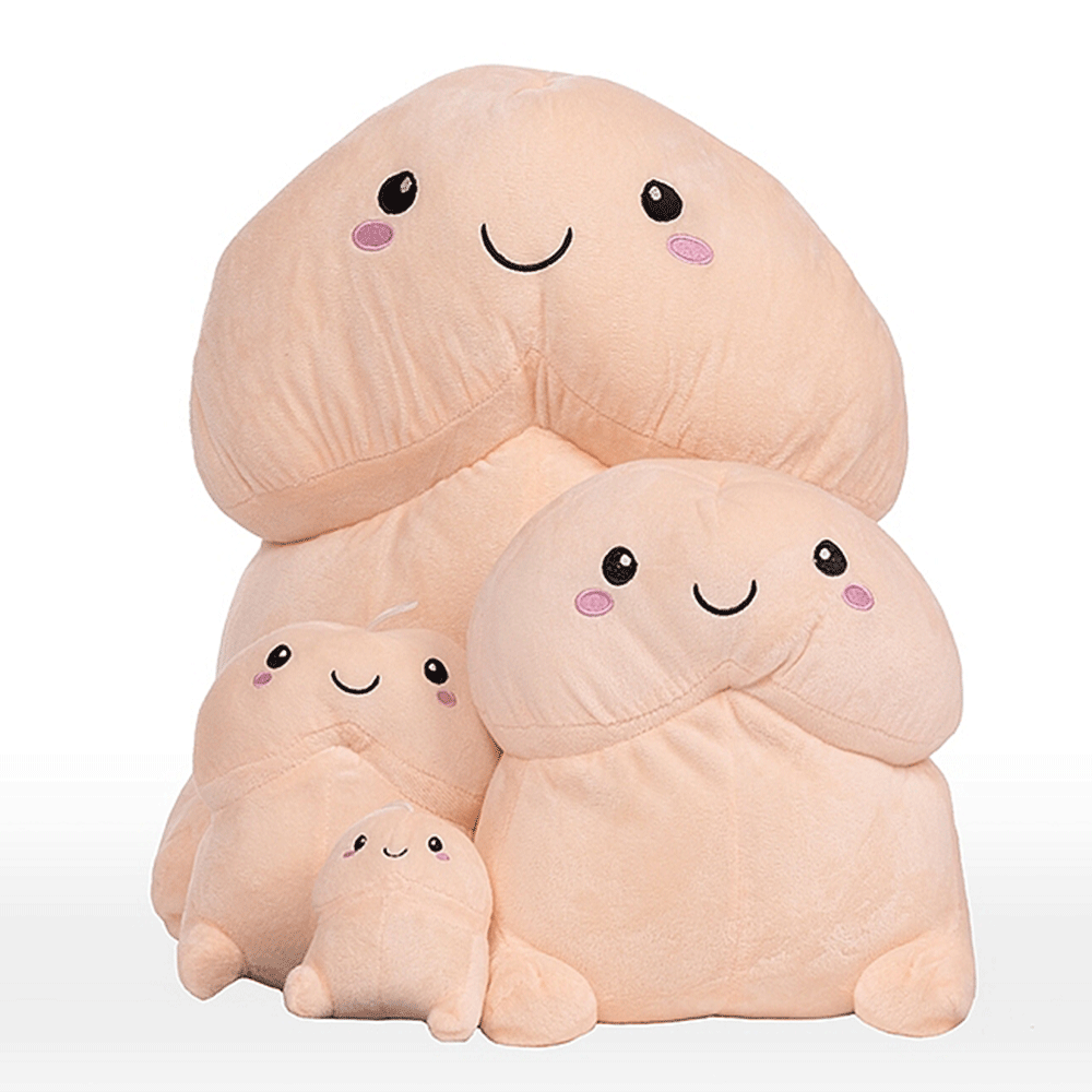 Short Penis Plushie 50cm och tre mindre storlekar mot vit bakgrund.