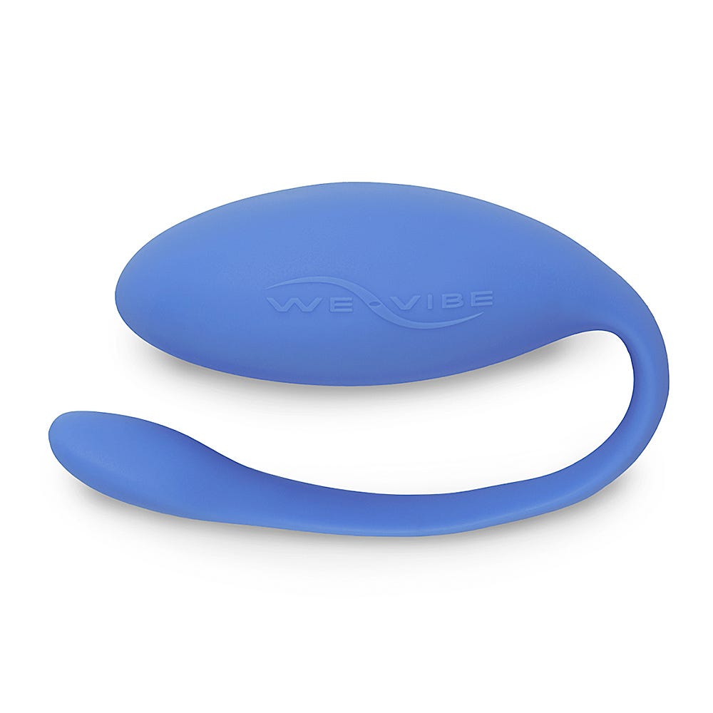 We-Vibe Jive Periwinkle Blue liggandes mot vit bakgrund.