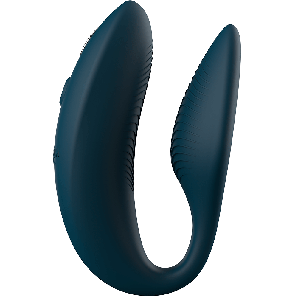 We-vibe Sync 2 Velvet Green från sidan. U-form med räfflad insida mot vit bakgrund.